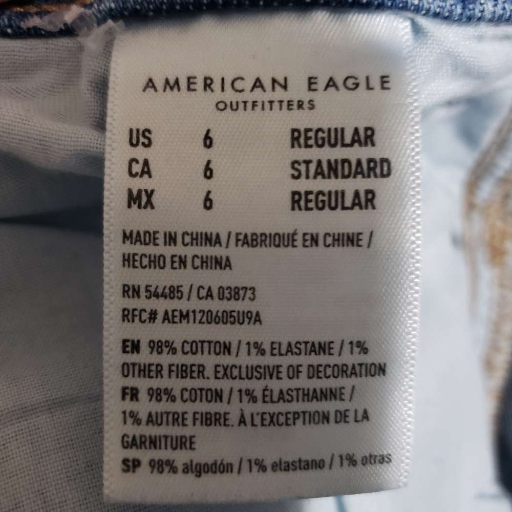 American Eagle Outfitters Women's Blue mom  Jeans....size:6 regular - Picture 9 of 9